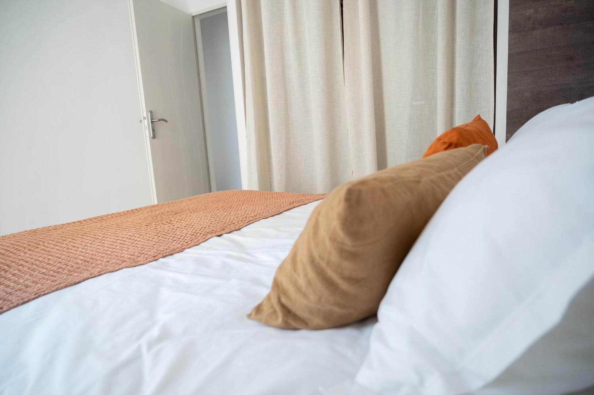 Lou Cabanot - Appartement Lumineux 3 Chambres - Parking Gratuit Béziers Buitenkant foto