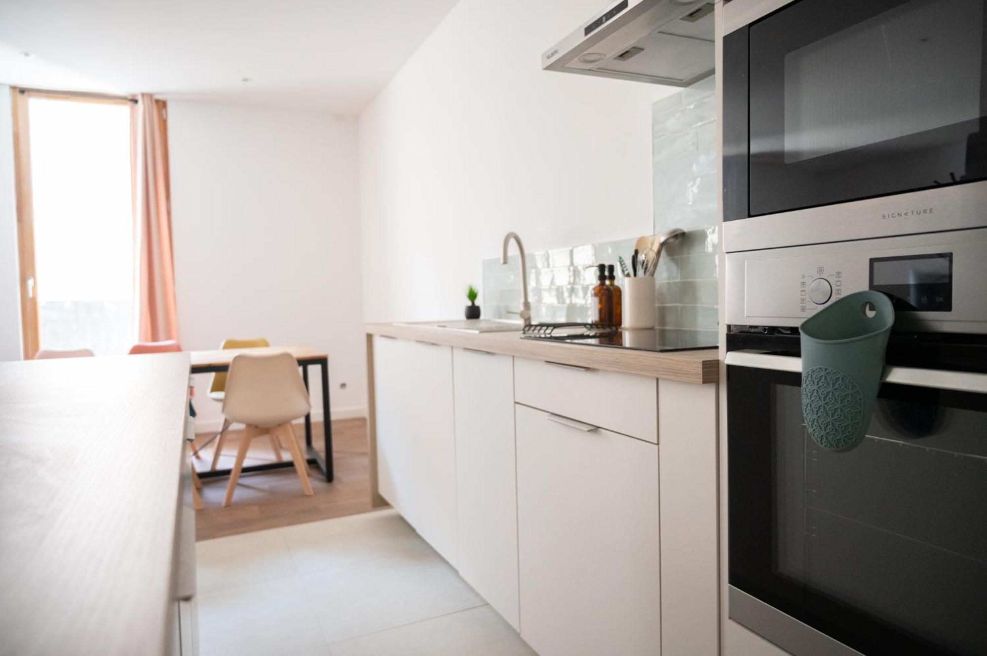 Lou Cabanot - Appartement Lumineux 3 Chambres - Parking Gratuit Béziers Buitenkant foto